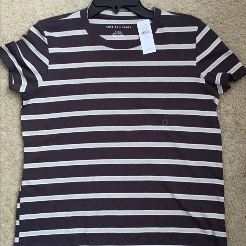 American Eagle shirt
